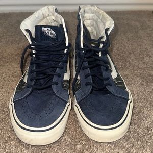 WOMENS 10.5 CANVAS HIGH TOP FLORAL VANS